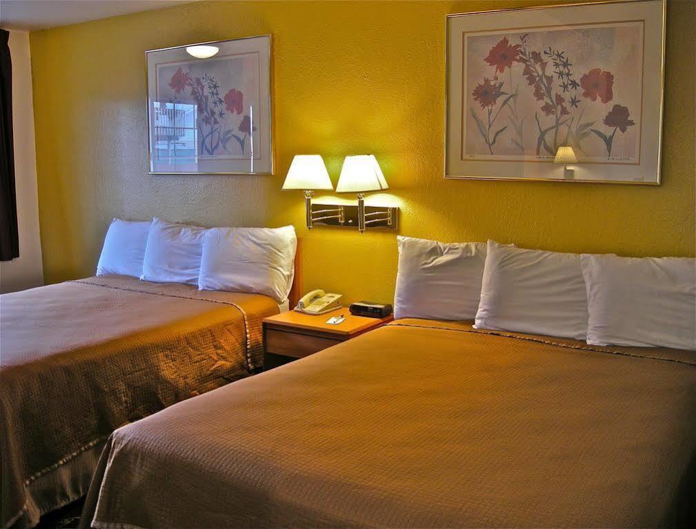 Travelodge By Wyndham Pendleton Or Zewnętrze zdjęcie